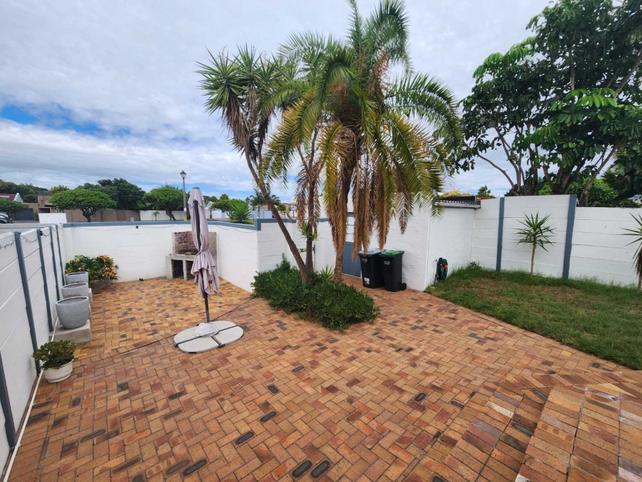 2 Bedroom Property for Sale in Edgemead Western Cape